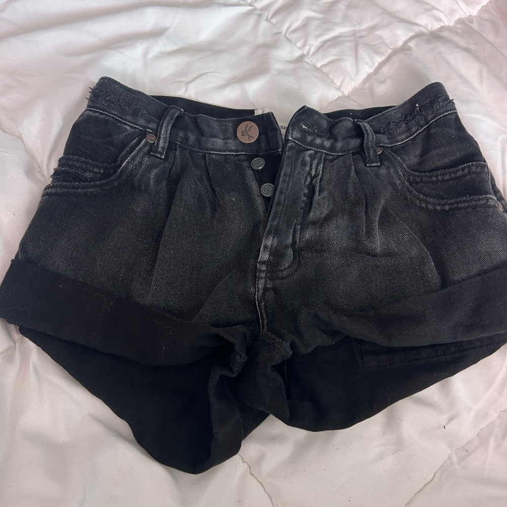 Black/grey one teaspoon smiths shorts. Never worn brand new, took off tags.